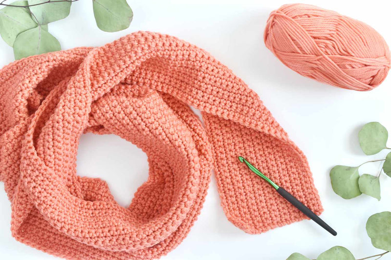 How to crochet a scarf