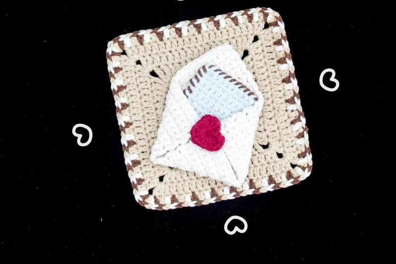 Free Crochet Envelope Granny Square Pattern