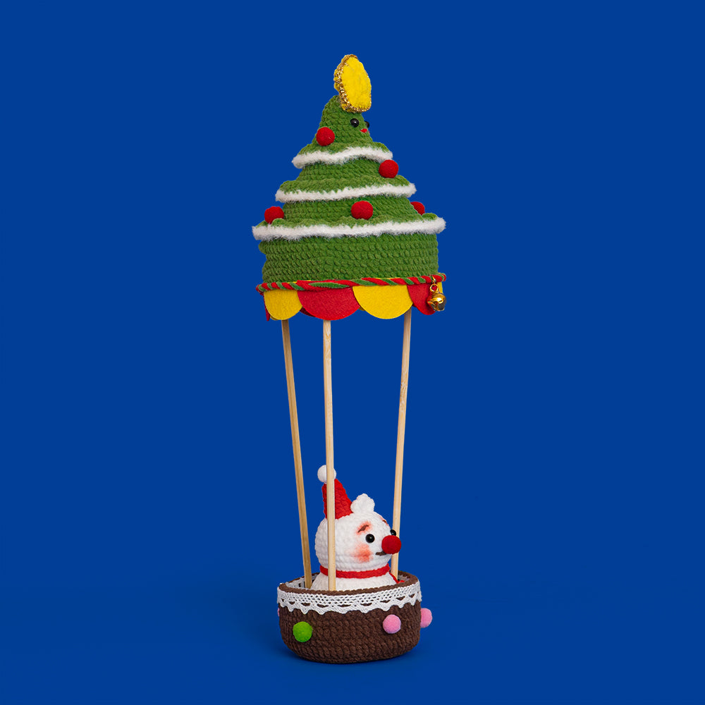 Christmas Tree Hot Air Balloon with Led Lights Crochet Kit