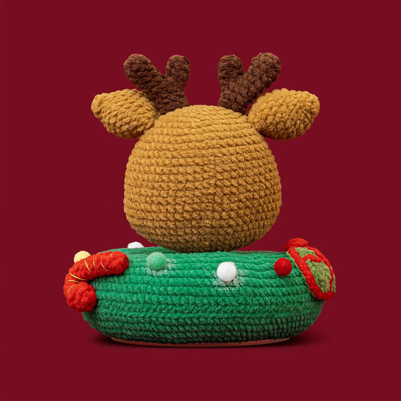 Christmas Reindeer Crochet Kit - HiCrochet