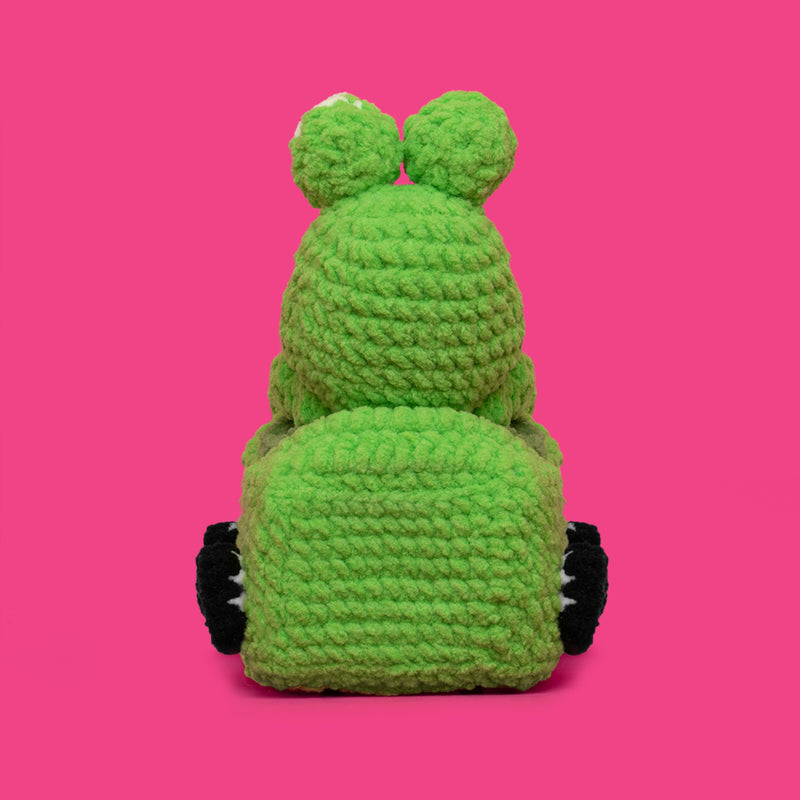 Frog Racing Car Crochet Kit